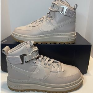 Nike Air Force 1 High Utility 2.0 Women Boot DC3584 200 Size 10